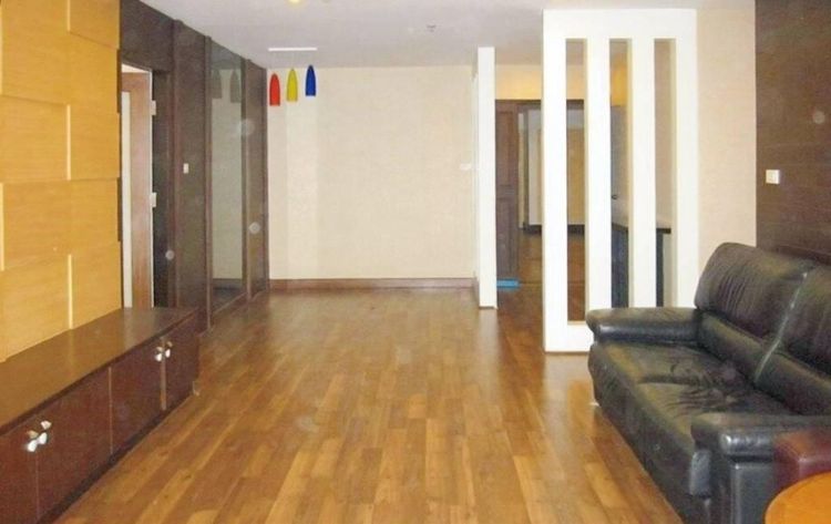 ตกแต่งครบ อื่นๆ 119 ตร.ม. 3 ห้องนอน 2 ห้องน้ำ คอนโดสำหรับ ขายใน คลองเตยเหนือ