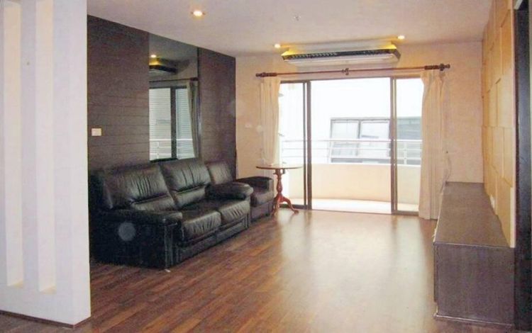 ตกแต่งครบ อื่นๆ 119 ตร.ม. 3 ห้องนอน 2 ห้องน้ำ คอนโดสำหรับ ขายใน คลองเตยเหนือ รูปที่ 2