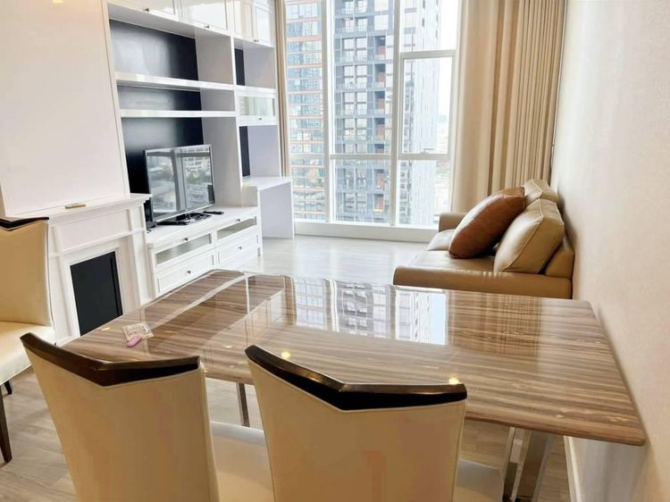 78 ตร.ม. 2 ห้องนอน 2 ห้องน้ำ คอนโดสำหรับ ขายใน สีลม