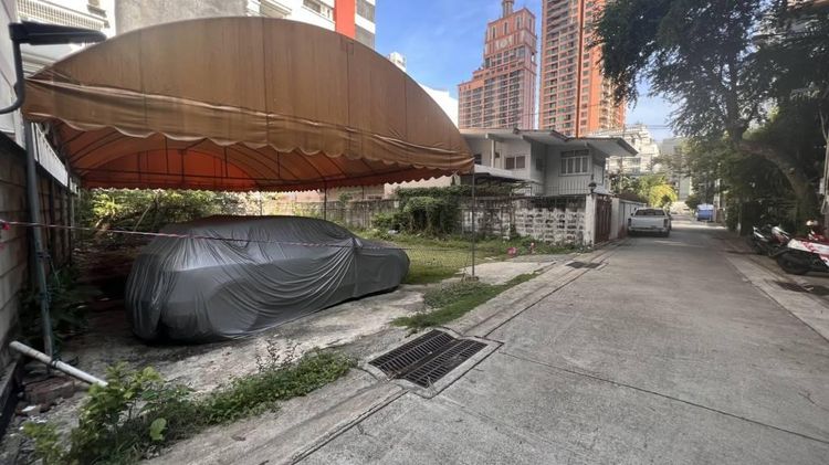 316 ตร.ม.ที่ดินสำหรับ ขายใน คลองตัน รูปที่ 2