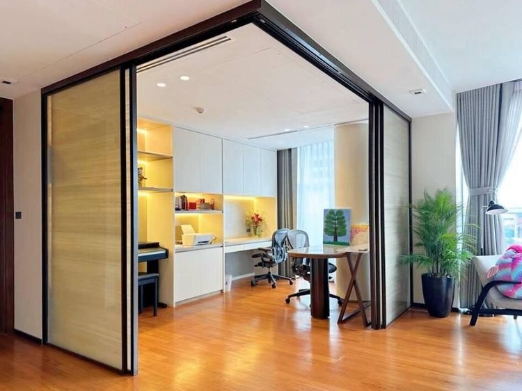 ตกแต่งครบ อื่นๆ 181 ตร.ม. 2 ห้องนอน 2 ห้องน้ำ คอนโดสำหรับ ขายใน คลองตันเหนือ รูปที่ 2