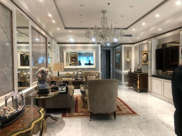 172 ตร.ม. 1 ห้องนอน 3 ห้องน้ำ คอนโดสำหรับ ขายใน คลองเตยเหนือ