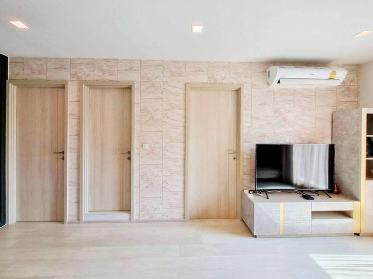 ตกแต่งครบ AP (Thailand) 63 ตร.ม. 2 ห้องนอน 2 ห้องน้ำ คอนโดสำหรับ ขายใน ลุมพินี รูปที่ 4