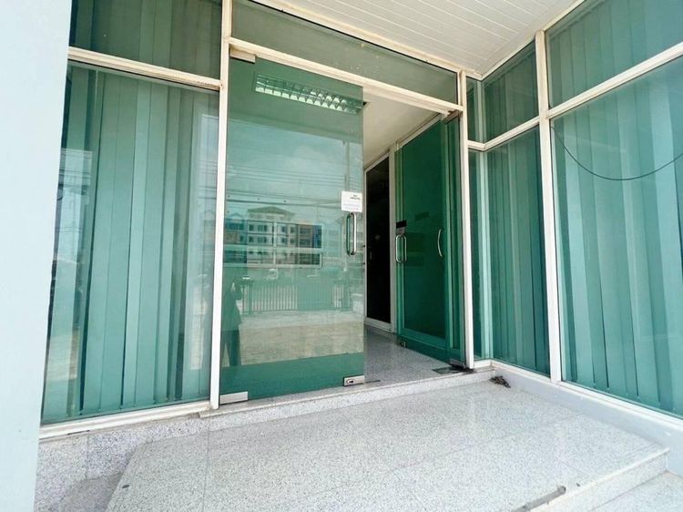 340 ตร.ม. สำนักงานสำหรับ ขายใน คลองสามประเวศ รูปที่ 3