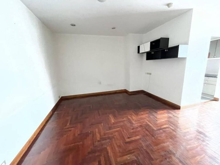 อื่นๆ 66 ตร.ม. 1 ห้องนอน 2 ห้องน้ำ คอนโดสำหรับ ขายใน ถนนพญาไท รูปที่ 2