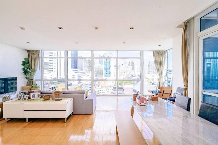 215 ตร.ม. 3 ห้องนอน 3 ห้องน้ำ คอนโดสำหรับ ขายใน ลุมพินี