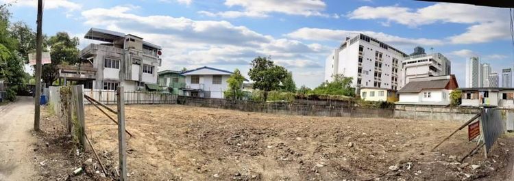 692 ตร.ม.ที่ดินสำหรับ ขายใน ยานนาวา