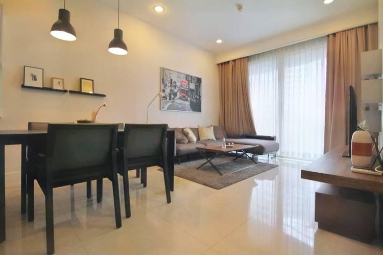 ตกแต่งครบ อื่นๆ 95 ตร.ม. 2 ห้องนอน 2 ห้องน้ำ คอนโดสำหรับ ขายใน ลุมพินี รูปที่ 2