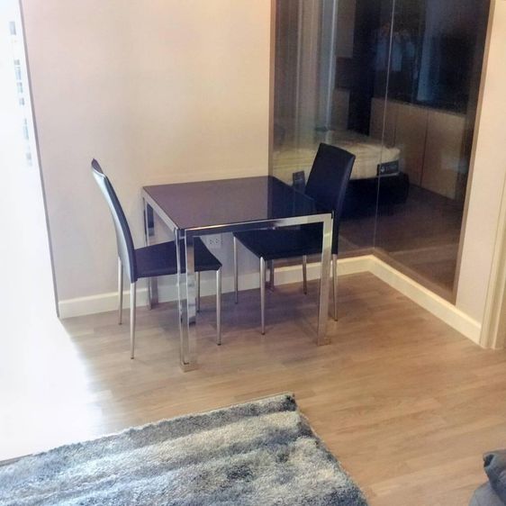 ตกแต่งครบ Land and Houses 47 ตร.ม. 1 ห้องนอน 1 ห้องน้ำ คอนโดสำหรับ ขายใน สีลม รูปที่ 3