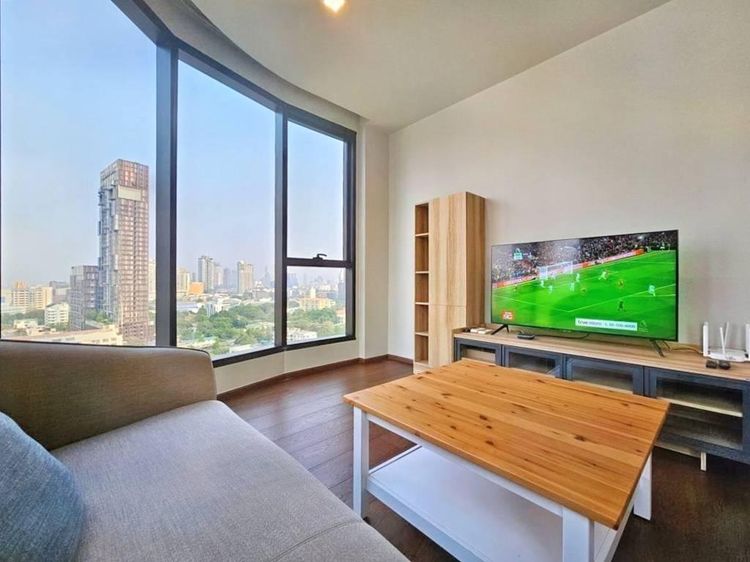 ตกแต่งครบ 2020 Ananda Development 65 ตร.ม. 2 ห้องนอน 2 ห้องน้ำ คอนโดสำหรับ ขายใน คลองตัน รูปที่ 3