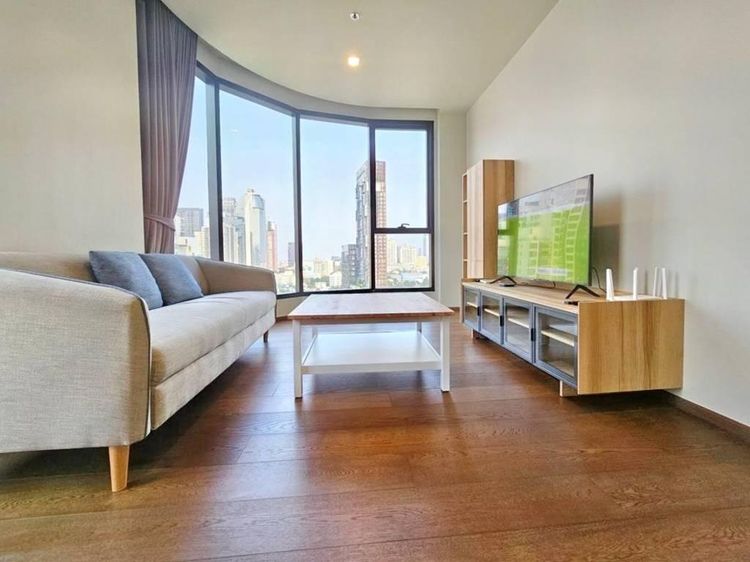 ตกแต่งครบ 2020 Ananda Development 65 ตร.ม. 2 ห้องนอน 2 ห้องน้ำ คอนโดสำหรับ ขายใน คลองตัน