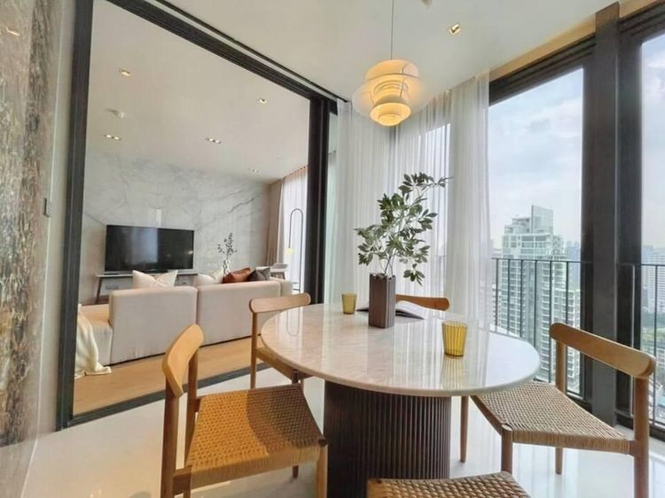 ตกแต่งครบ อื่นๆ 108 ตร.ม. 2 ห้องนอน 2 ห้องน้ำ คอนโดสำหรับ ขายใน คลองตัน รูปที่ 2