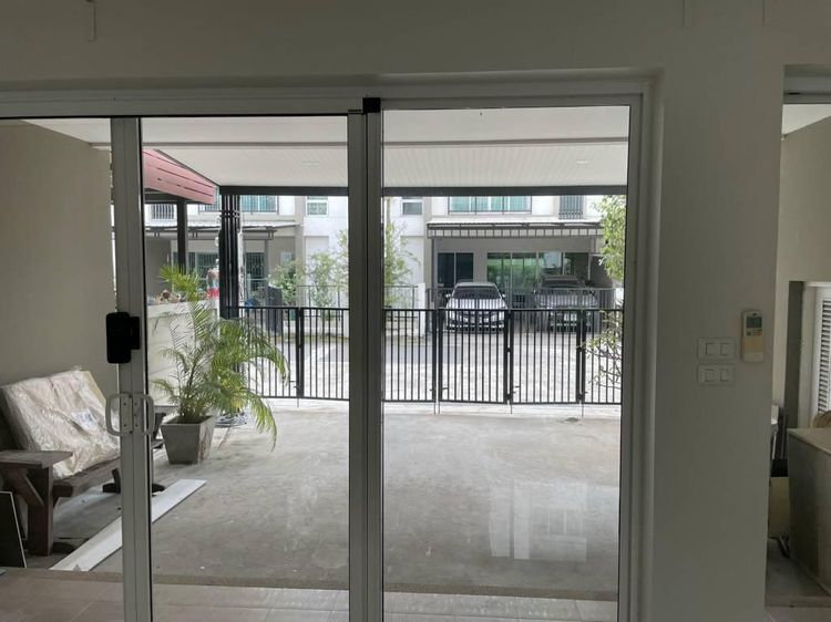 ตกแต่งครบ LPN Development 202 ตร.ม. 3 ห้องนอน 4 ห้องน้ำ ทาวน์เฮาส์สำหรับ ขายใน บางจาก รูปที่ 3