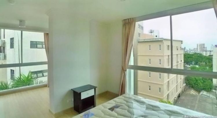 ตกแต่งครบ 2011 CMC Group 45 ตร.ม. 2 ห้องนอน 1 ห้องน้ำ คอนโดสำหรับ ขายใน สามเสนนอก รูปที่ 4