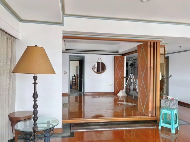 ตกแต่งครบ 2010 อื่นๆ 245 ตร.ม. 2 ห้องนอน 2 ห้องน้ำ คอนโดสำหรับ ขายใน บางโคล่ รูปที่ 3