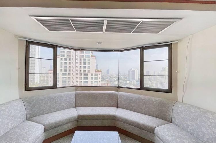 ตกแต่งครบ อื่นๆ 265 ตร.ม. 3 ห้องนอน 3 ห้องน้ำ คอนโดสำหรับ ขายใน คลองตันเหนือ รูปที่ 2