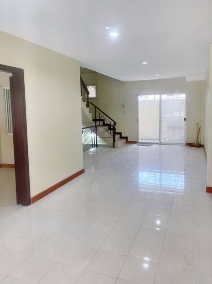 อื่นๆ 160 ตร.ม. 3 ห้องนอน 3 ห้องน้ำ ทาวน์เฮาส์สำหรับ ขายใน สวนหลวง