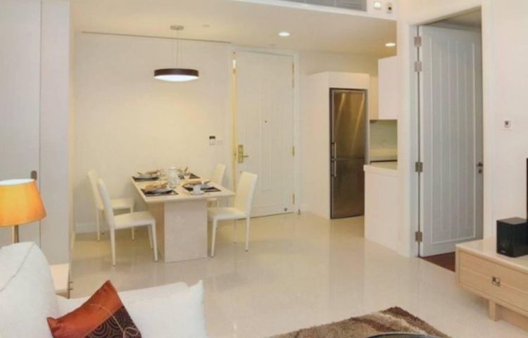 ตกแต่งครบ อื่นๆ 84 ตร.ม. 2 ห้องนอน 2 ห้องน้ำ คอนโดสำหรับ ขายใน ลุมพินี รูปที่ 2