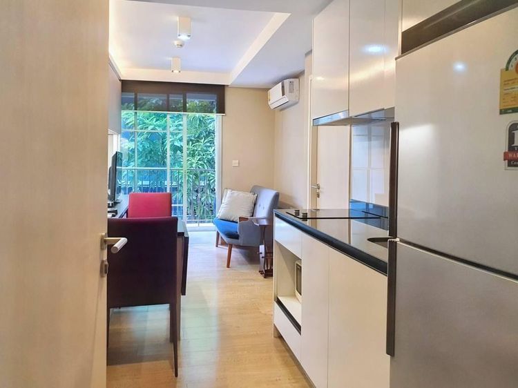ตกแต่งครบ Major Development 35 ตร.ม. 1 ห้องนอน 1 ห้องน้ำ คอนโดสำหรับ ขายใน คลองตันเหนือ รูปที่ 2
