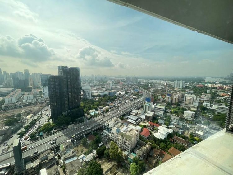 ตกแต่งครบ Narai Property 99 ตร.ม. 2 ห้องนอน 3 ห้องน้ำ คอนโดสำหรับ ขายใน ทุ่งมหาเมฆ รูปที่ 4