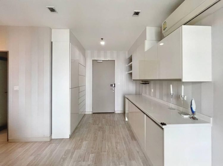 ตกแต่งครบ Ananda Development 56 ตร.ม. 2 ห้องนอน 1 ห้องน้ำ คอนโดสำหรับ ขายใน บางจาก รูปที่ 2