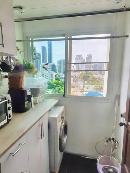 ตกแต่งครบ 2010 อื่นๆ 56 ตร.ม. 1 ห้องนอน 1 ห้องน้ำ คอนโดสำหรับ ขายใน พระโขนงเหนือ รูปที่ 2