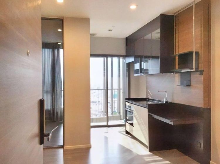 ตกแต่งครบ 2016 Land and Houses 35 ตร.ม. 1 ห้องนอน 1 ห้องน้ำ คอนโดสำหรับ ขายใน ทุ่งวัดดอน