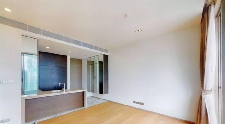 2015 อื่นๆ 57 ตร.ม. 1 ห้องนอน 1 ห้องน้ำ คอนโดสำหรับ ขายใน สีลม รูปที่ 2