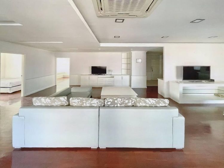 ตกแต่งครบ 2010 อื่นๆ 3 ห้องนอน 3 ห้องน้ำ 240 ตารางเมตร คอนโด ดีเอส ทาวเวอร์ รูปที่ 2