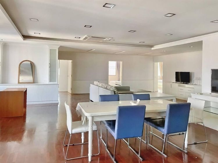 ตกแต่งครบ 2010 อื่นๆ 3 ห้องนอน 3 ห้องน้ำ 240 ตารางเมตร คอนโด ดีเอส ทาวเวอร์ รูปที่ 3