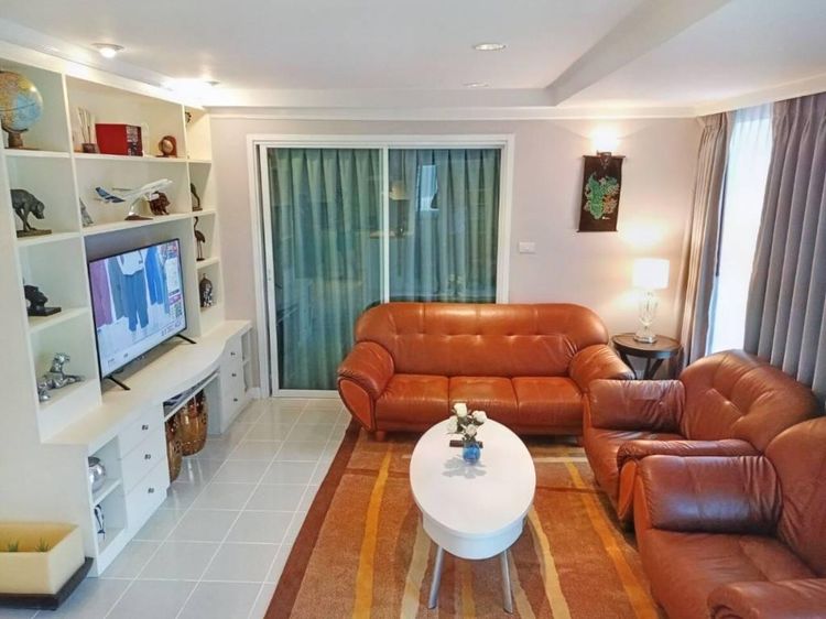 ตกแต่งครบ 2010 Supalai 142 ตร.ม. 2 ห้องนอน 1 ห้องน้ำ คอนโดสำหรับ ขายใน คลองตันเหนือ