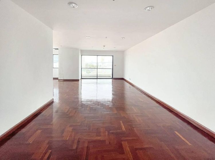 2010 อื่นๆ 164 ตร.ม. 3 ห้องนอน 2 ห้องน้ำ คอนโดสำหรับ ขายใน บางโคล่ รูปที่ 2