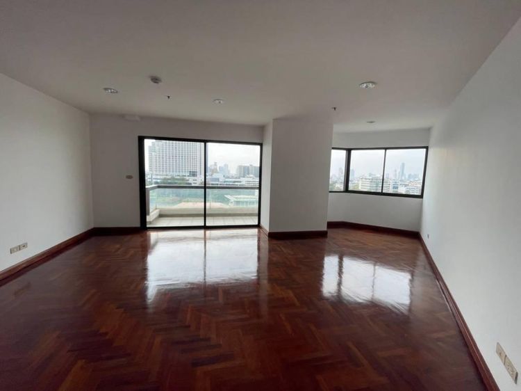 2010 อื่นๆ 165 ตร.ม. 2 ห้องนอน 2 ห้องน้ำ คอนโดสำหรับ ขายใน บางโคล่ รูปที่ 2