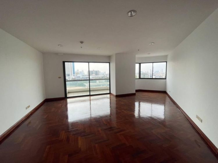 2010 อื่นๆ 165 ตร.ม. 2 ห้องนอน 2 ห้องน้ำ คอนโดสำหรับ ขายใน บางโคล่ รูปที่ 4