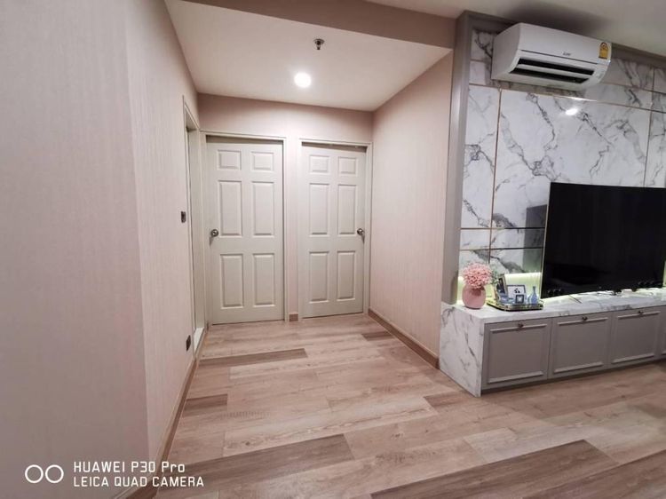 ตกแต่งครบ 2010 AP (Thailand) 63 ตร.ม. 2 ห้องนอน 2 ห้องน้ำ คอนโดสำหรับ ขายใน สีลม รูปที่ 3