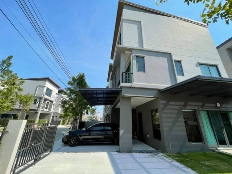 ตกแต่งครบ 2019 AP (Thailand) 218 ตร.ม. 4 ห้องนอน 4 ห้องน้ำ ทาวน์เฮาส์สำหรับ ขายใน วังทองหลาง รูปที่ 3