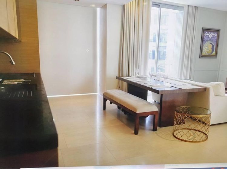 ตกแต่งครบ 2011 อื่นๆ 101 ตร.ม. 2 ห้องนอน 2 ห้องน้ำ คอนโดสำหรับ ขายใน สีลม