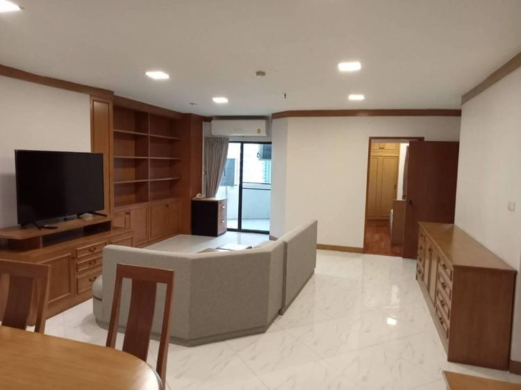 ตกแต่งครบ 2010 อื่นๆ 165 ตร.ม. 3 ห้องนอน 3 ห้องน้ำ คอนโดสำหรับ ขายใน คลองตันเหนือ รูปที่ 2