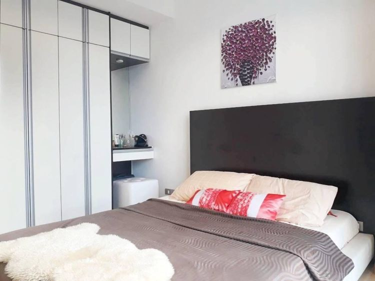 ตกแต่งครบ 2010 อื่นๆ 35 ตร.ม. 1 ห้องนอน 1 ห้องน้ำ คอนโดสำหรับ ขายใน คลองเตยเหนือ รูปที่ 4