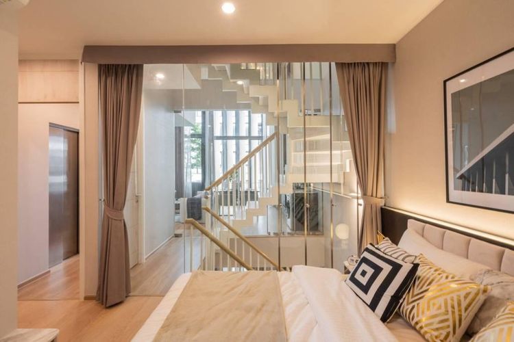 ตกแต่งครบ 2019 Chewathai 210 ตร.ม. 3 ห้องนอน 3 ห้องน้ำ ทาวน์เฮาส์สำหรับ ขายใน บางจาก รูปที่ 3