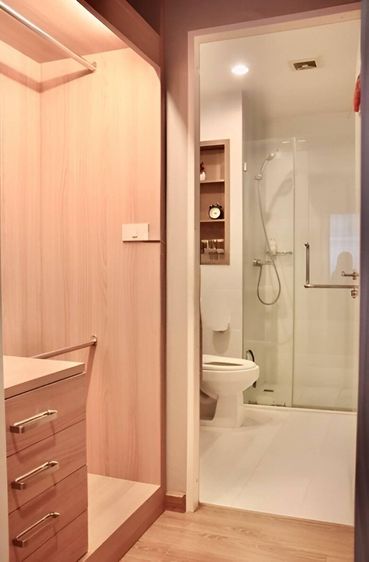 ตกแต่งครบ 2010 อื่นๆ 34 ตร.ม. 1 ห้องนอน 1 ห้องน้ำ คอนโดสำหรับ ขายใน คลองตัน รูปที่ 4