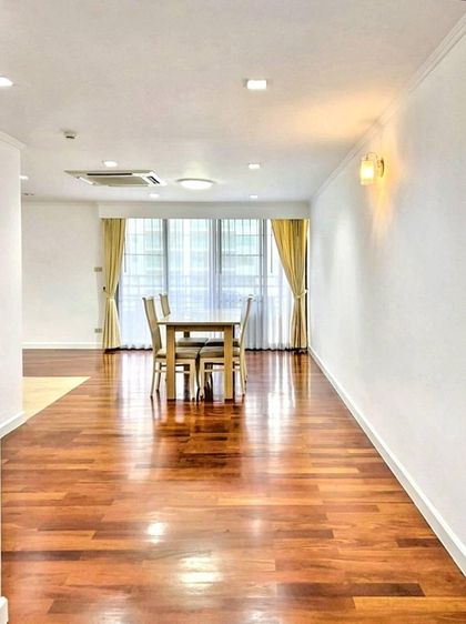 ตกแต่งครบ 2010 อื่นๆ 163 ตร.ม. 3 ห้องนอน 2 ห้องน้ำ คอนโดสำหรับ ขายใน คลองตันเหนือ รูปที่ 3