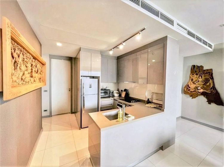 ตกแต่งครบ 2013 Major Development 90 ตร.ม. 2 ห้องนอน 2 ห้องน้ำ คอนโดสำหรับ ขายใน สุริยวงศ์ รูปที่ 2