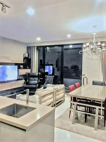 90 ตร.ม. 2 ห้องนอน 2 ห้องน้ำ คอนโดสำหรับ ขายใน สุริยวงศ์