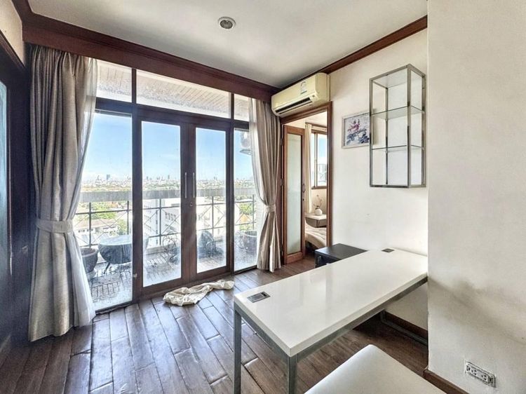 ตกแต่งครบ 2010 อื่นๆ 215 ตร.ม. 3 ห้องนอน 3 ห้องน้ำ คอนโดสำหรับ ขายใน สวนหลวง รูปที่ 2