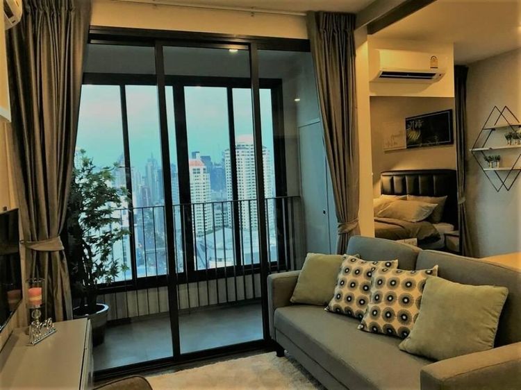 ตกแต่งครบ 2017 Ananda Development 34 ตร.ม. 1 ห้องนอน 1 ห้องน้ำ คอนโดสำหรับ ขายใน ถนนพญาไท รูปที่ 2