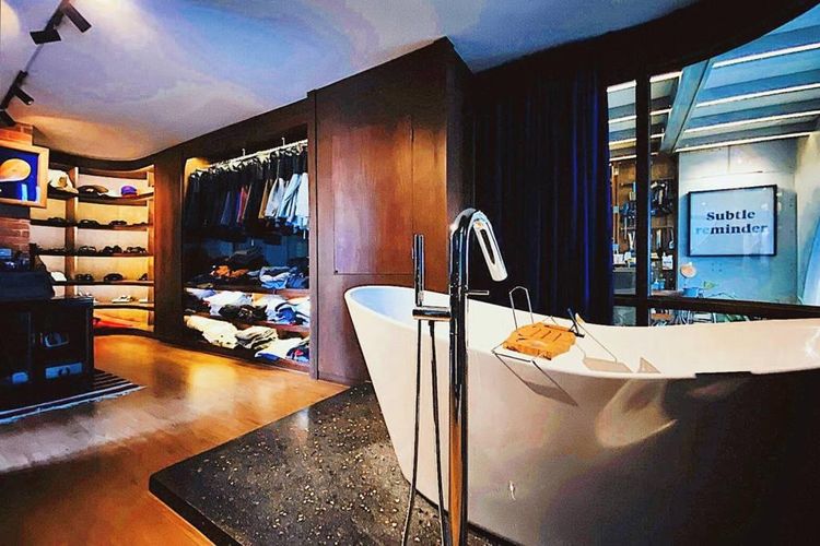 ตกแต่งครบ 2010 อื่นๆ 175 ตร.ม. 2 ห้องนอน 2 ห้องน้ำ คอนโดสำหรับ ขายใน คลองเตยเหนือ รูปที่ 4