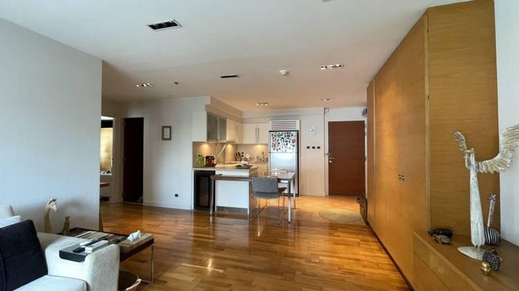 ตกแต่งครบ 2010 อื่นๆ 76 ตร.ม. 2 ห้องนอน 2 ห้องน้ำ คอนโดสำหรับ ขายใน สีลม รูปที่ 4