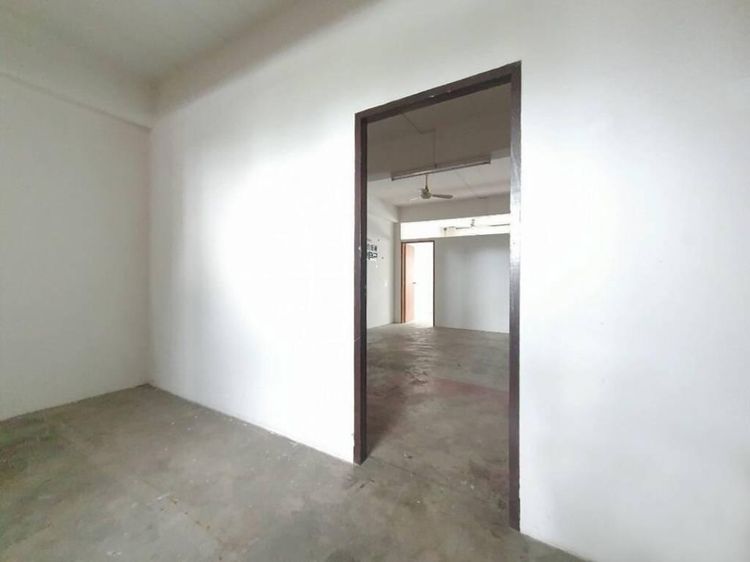 อื่นๆ 320 ตร.ม. 3 ห้องนอน 4 ห้องน้ำ ทาวน์เฮาส์สำหรับ ขายใน ห้วยขวาง รูปที่ 4