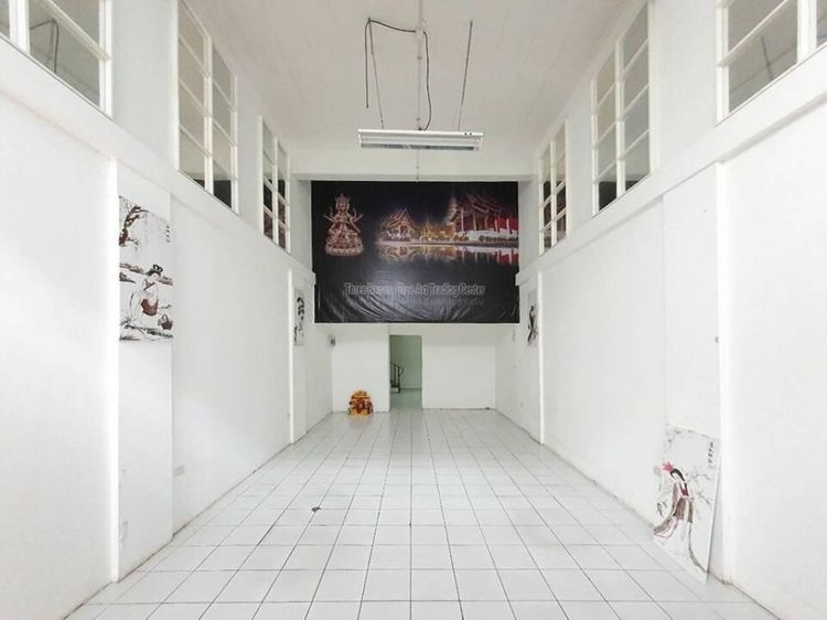 อื่นๆ 320 ตร.ม. 3 ห้องนอน 4 ห้องน้ำ ทาวน์เฮาส์สำหรับ ขายใน ห้วยขวาง รูปที่ 2